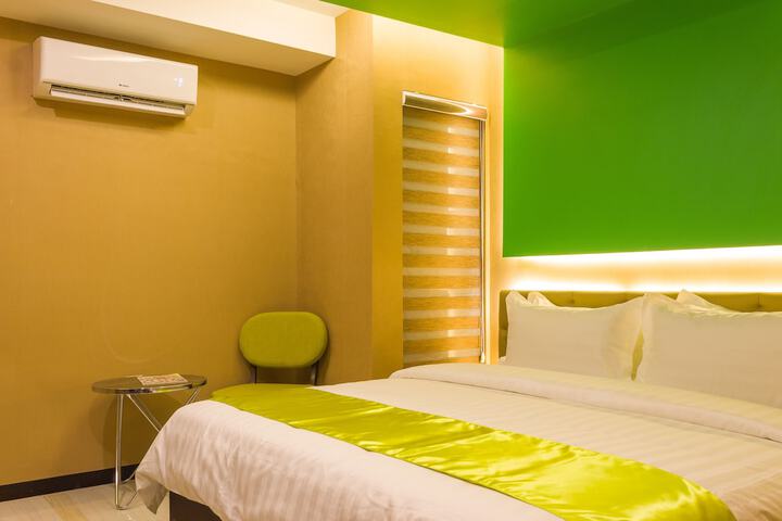Room 3 of 31