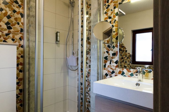 Room 20 of 48