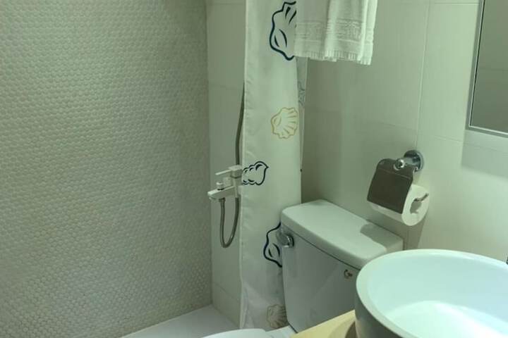 Room 20 of 28