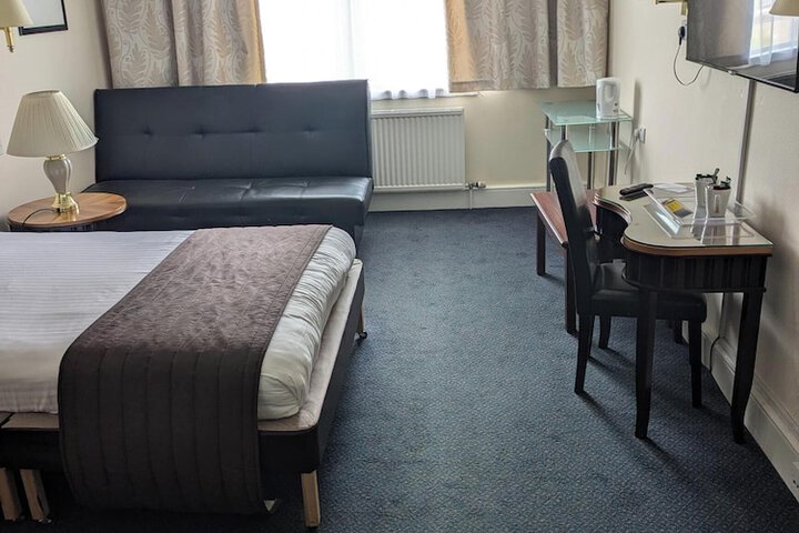 Room 19 of 32