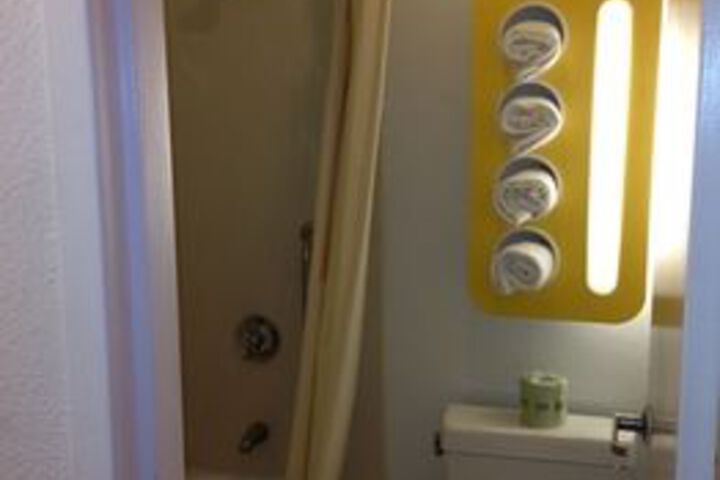 Room 10 of 86