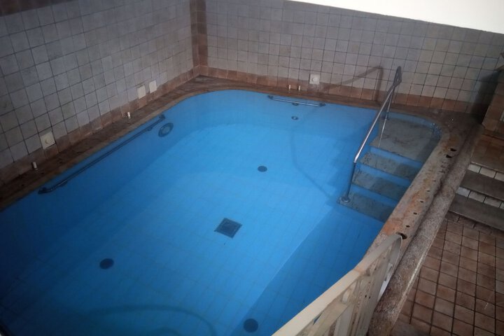Pool 36 of 71