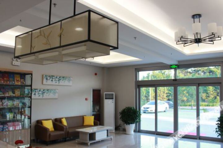 Hotel Interior 22 of 45