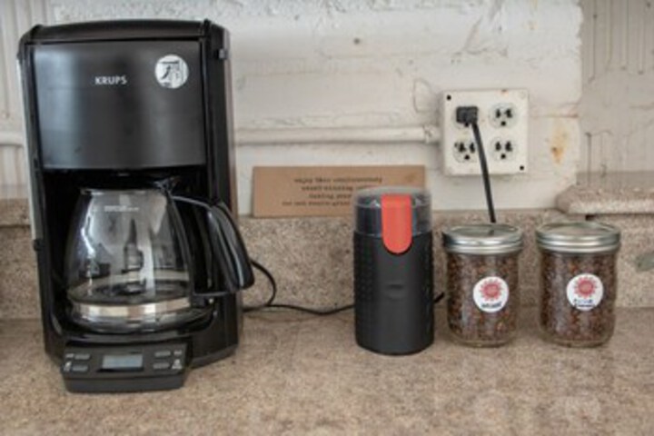 Breakfast/Coffee Service 16 of 60