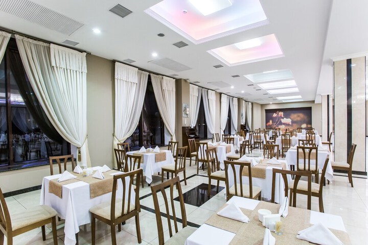 Dining 86 of 148