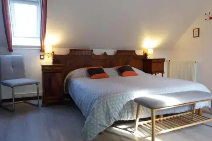 Room 4 of 20