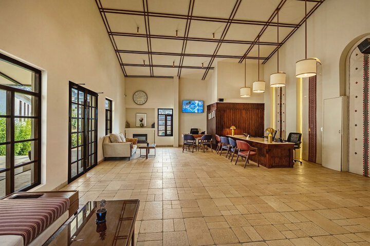 Hotel Lobby