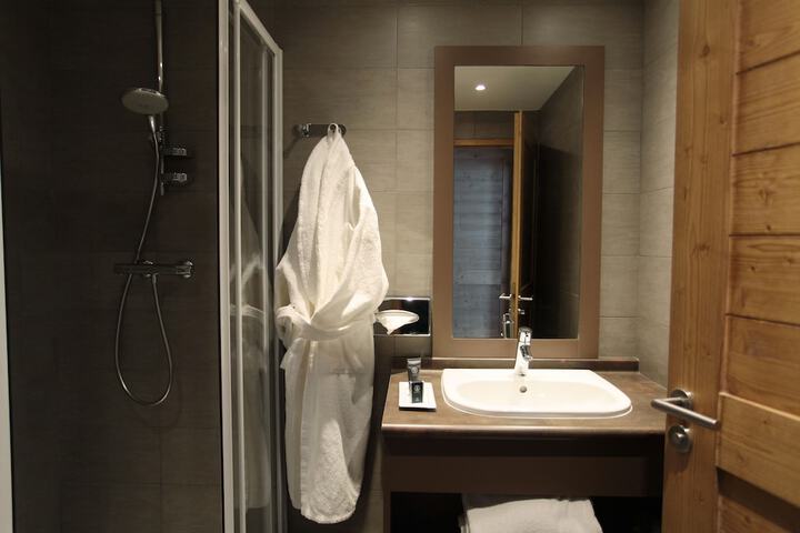 Room 15 of 59