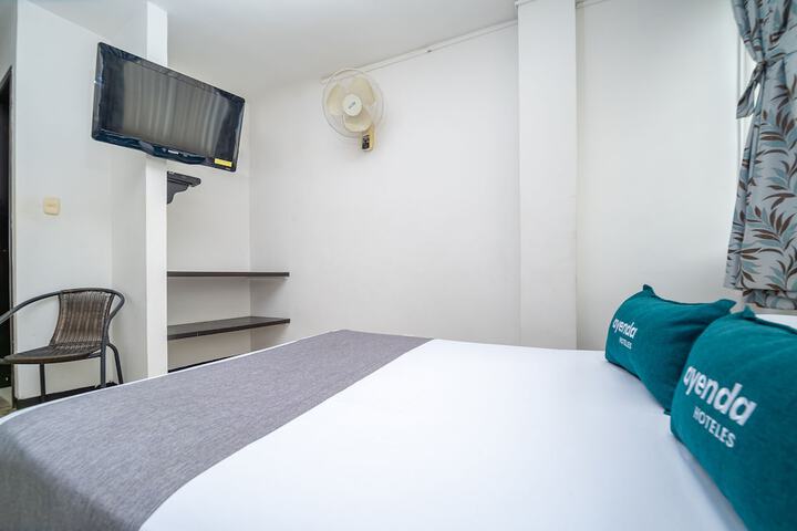 Room 6 of 30