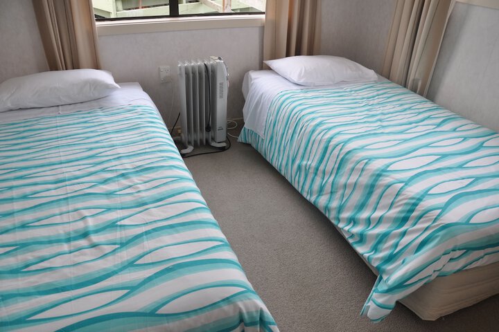 Room 4 of 74