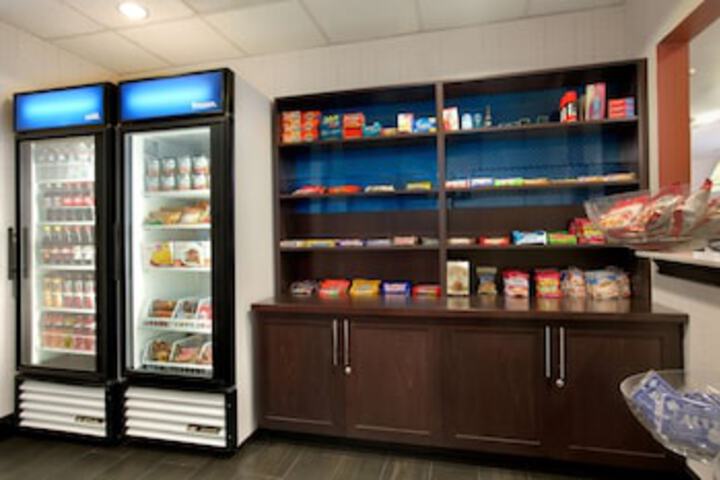 Snack bar