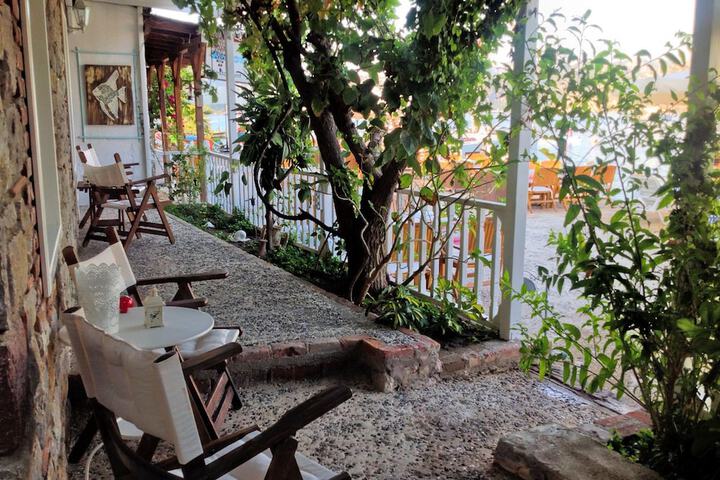 Terrace/Patio 40 of 80