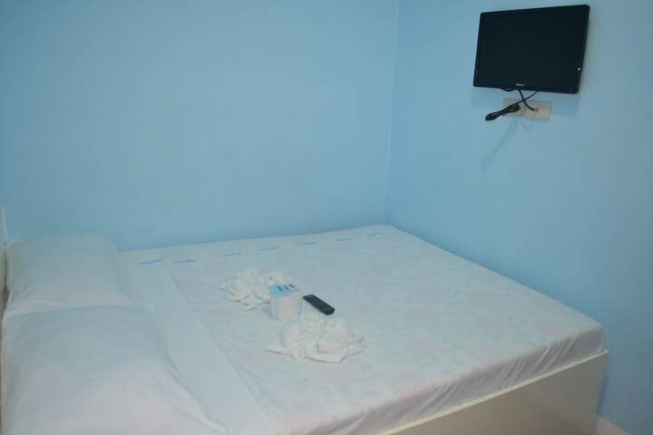 Room 9 of 23
