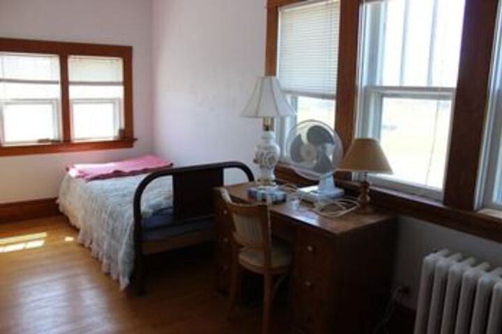 Room 22 of 35