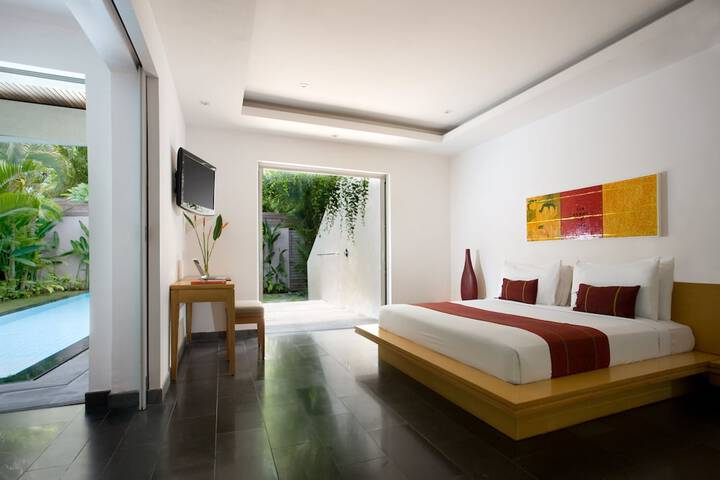Room 2 of 94