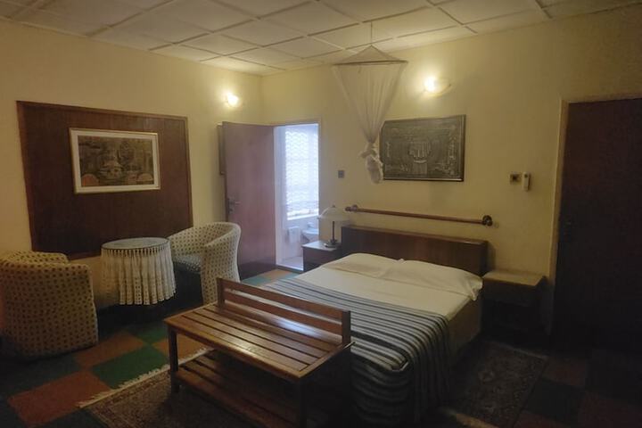 Room 14 of 51