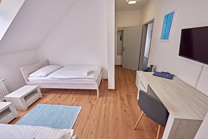 Room 14 of 91