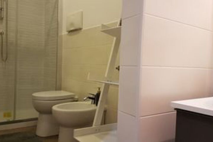 Room 3 of 17