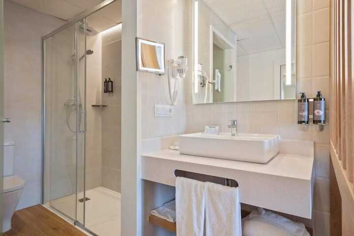 Clean Restrooms