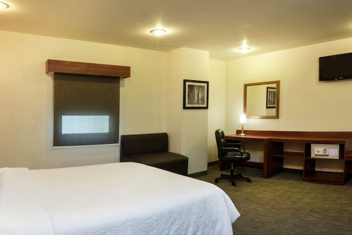 Room 15 of 92