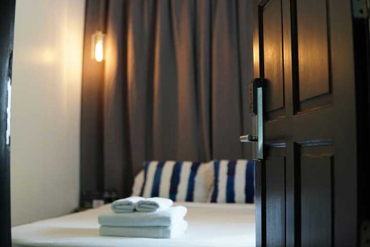 Room 18 of 52
