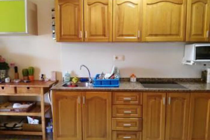 Room 6 of 18