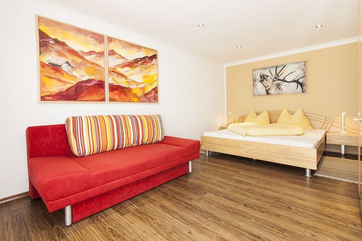 Room 16 of 113