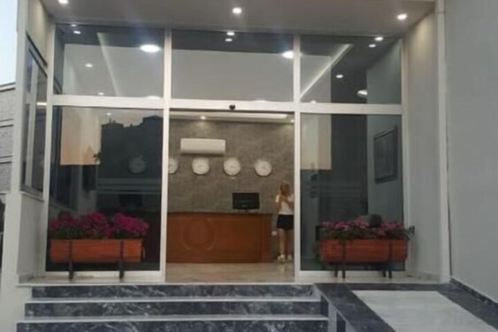 Hotel 111 of 116