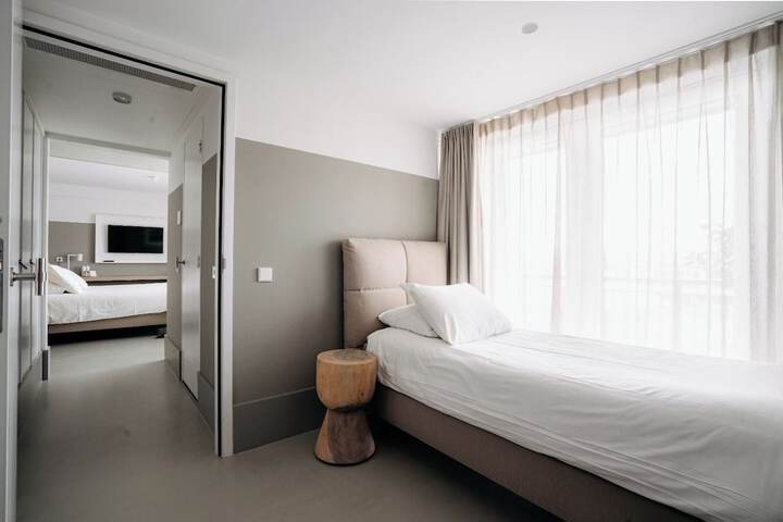 Room 50 of 125