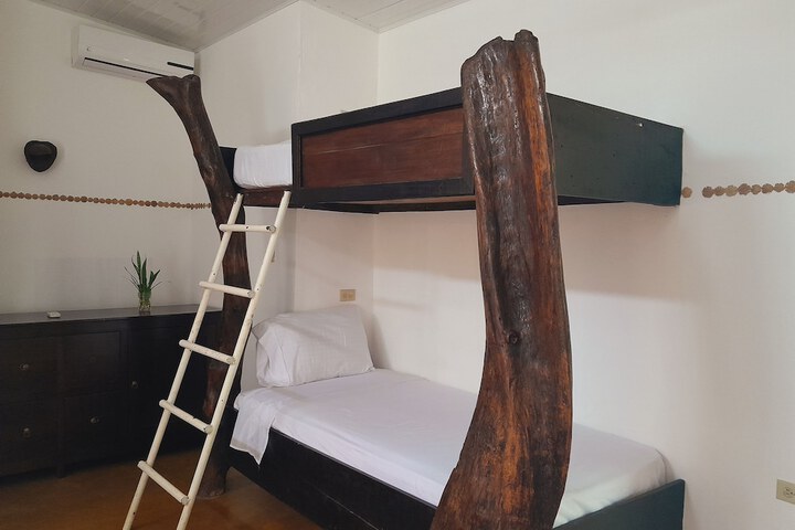 Room 15 of 49