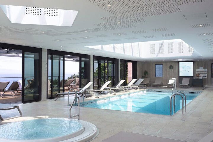 Pool 44 of 78