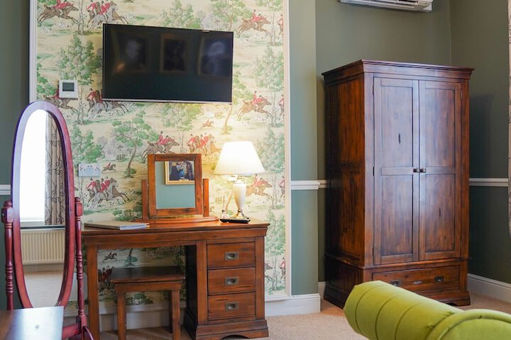 Room 8 of 36