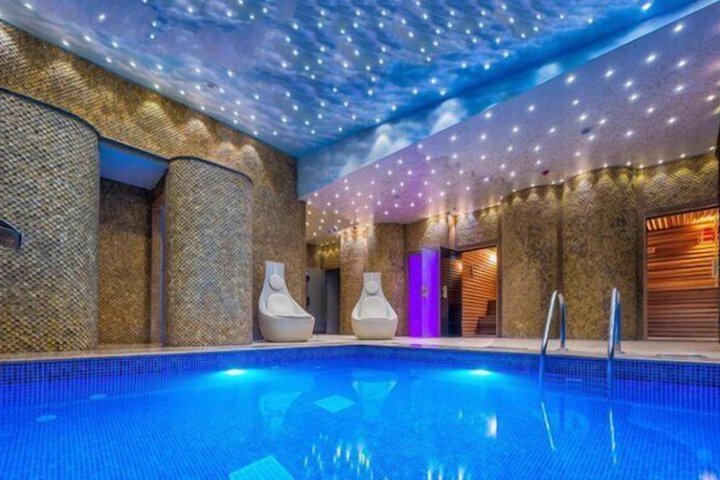 Pool 57 of 151