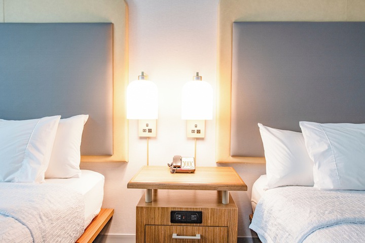 Room 15 of 59
