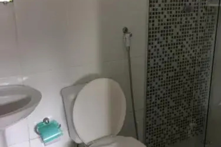 Room 7 of 15