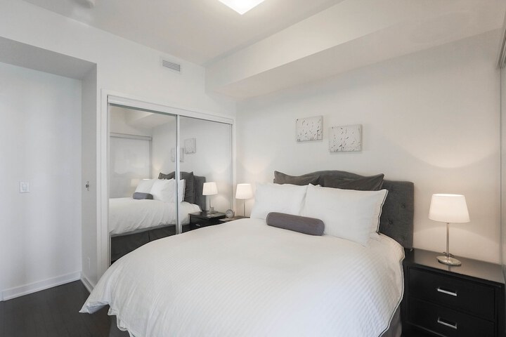Room 3 of 23