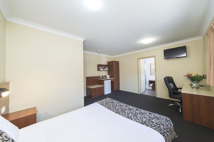 Room 25 of 74