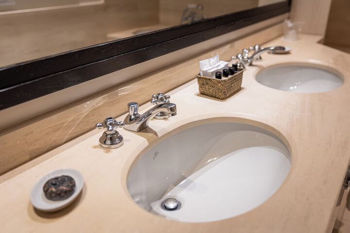 Clean Restrooms