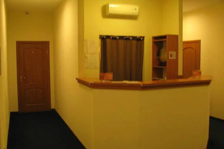 Room 13 of 22