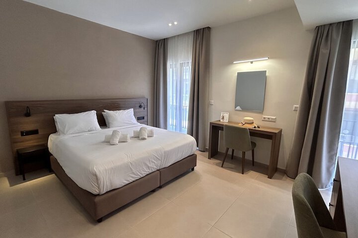 Room 11 of 53