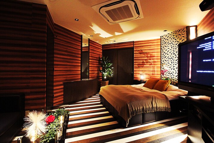 Room 30 of 51