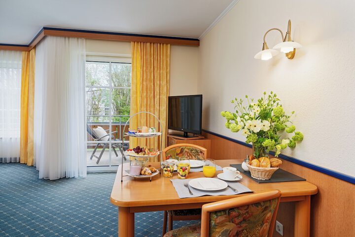 Room 44 of 106