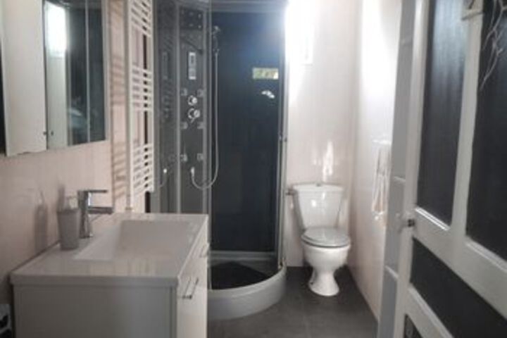 Room 2 of 13