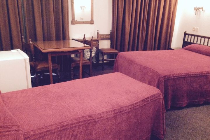 Room 12 of 35