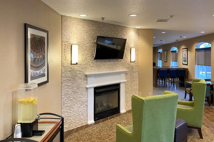 Hotel Interior 3 of 29