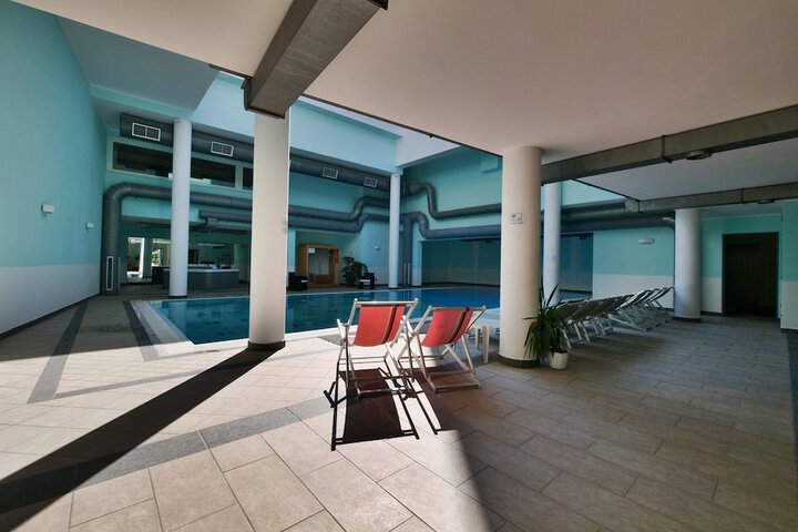 Pool 39 of 67