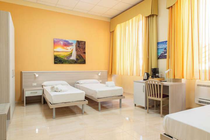 Room 35 of 66