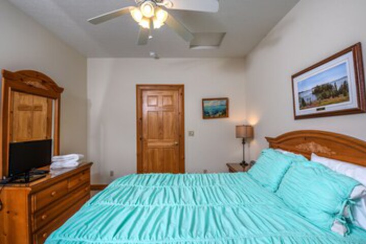 Room 21 of 24