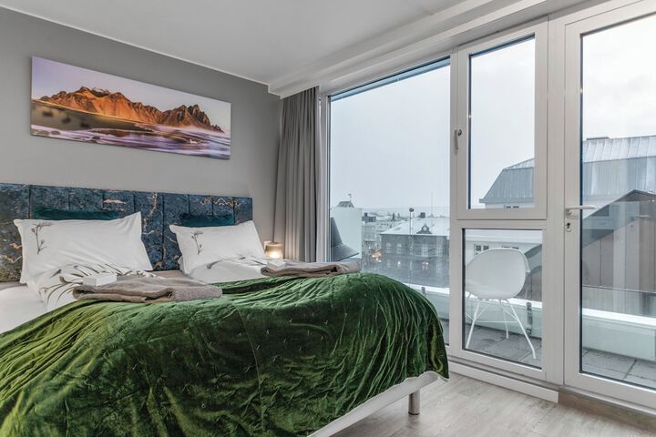 Room 45 of 219