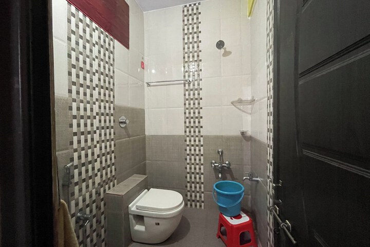 Room 49 of 81